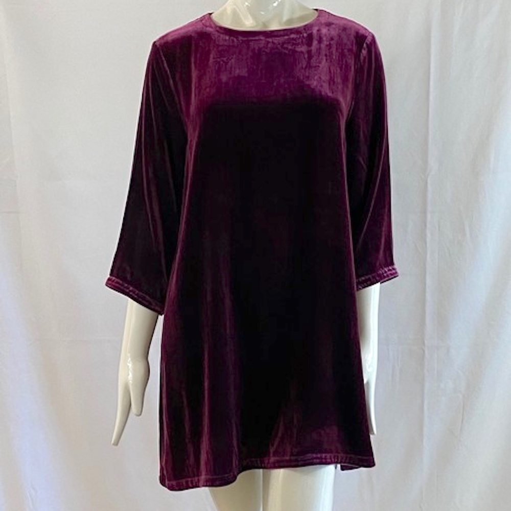 -NEW  LUSTROUS  & DRAPEY  A-LINE VELVET DRESS